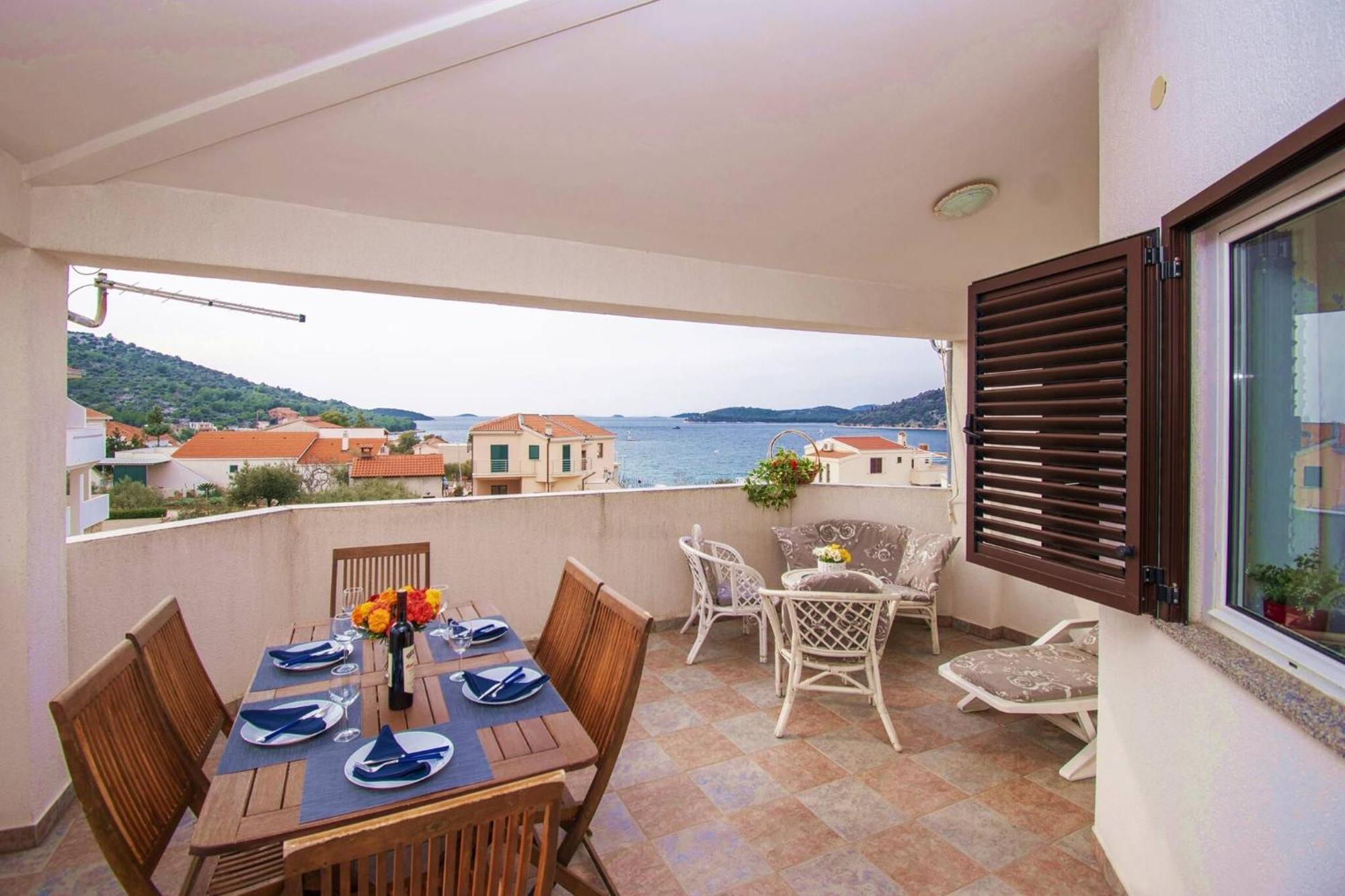Apartment Meri Razanj With Sea View 외부 사진